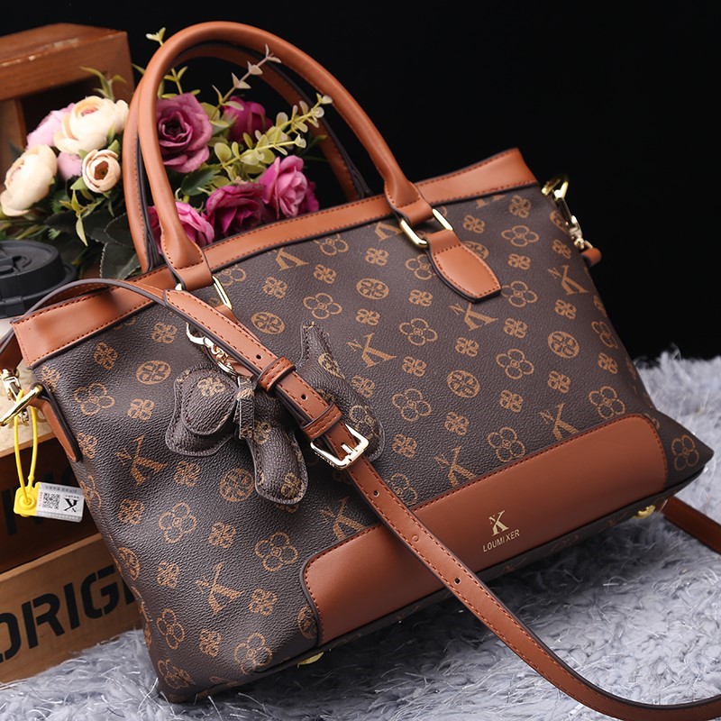 Легкая люксовая женская сумка  – обзор и цена Women Bags High End Brands